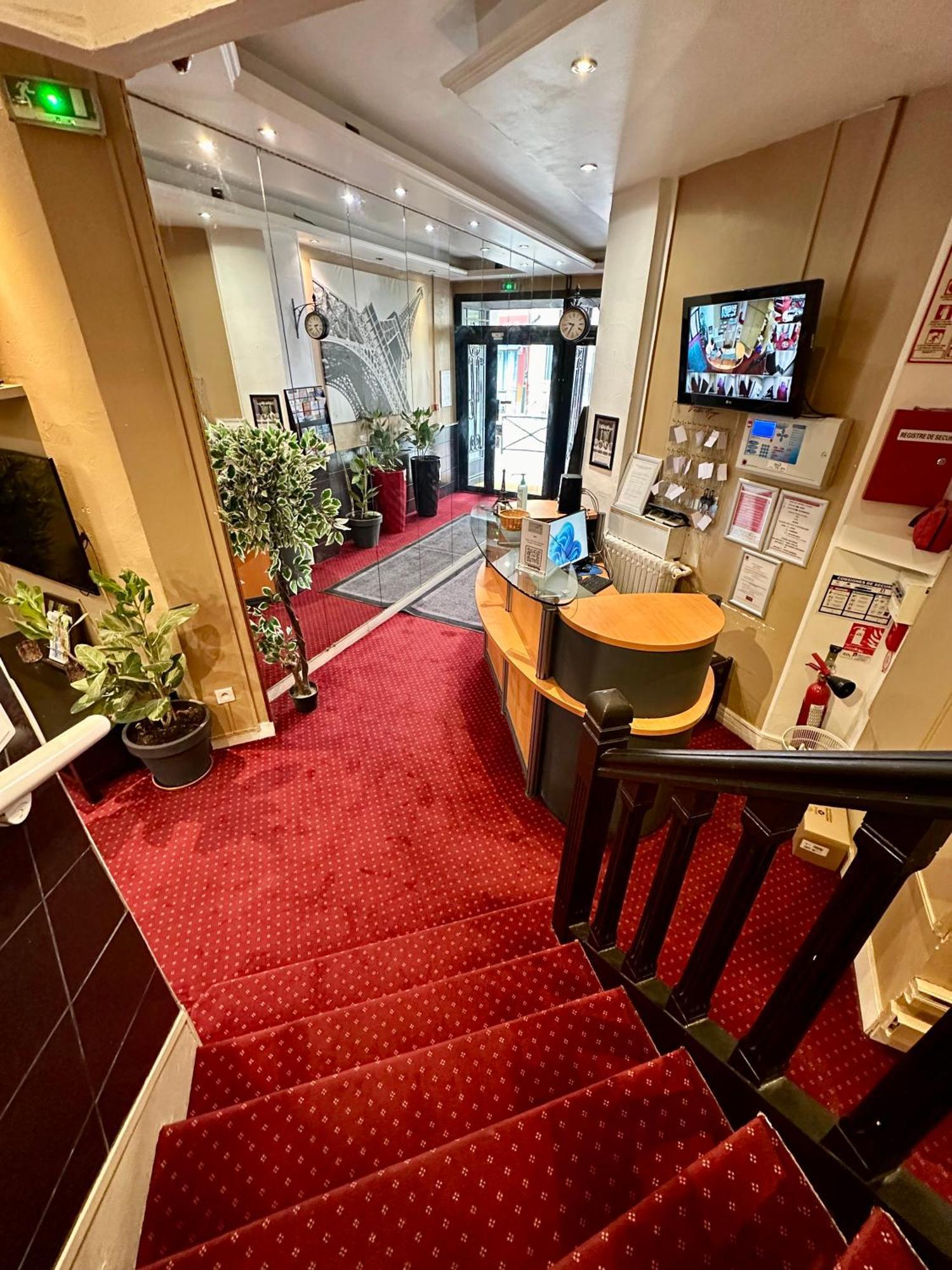 Hotel Victor Hugo Clamart Eksteriør bilde